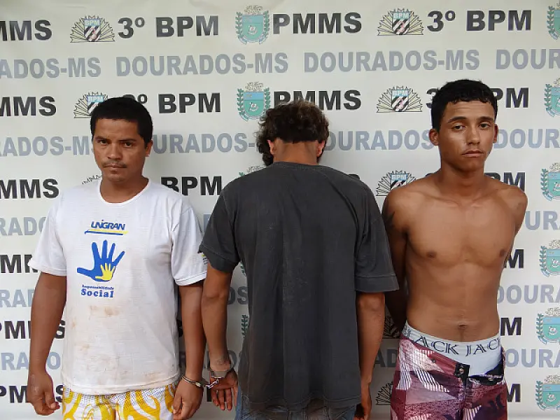 Whats App denuncia esquema de tráfico e três acabam detidos pela Polícia Militar