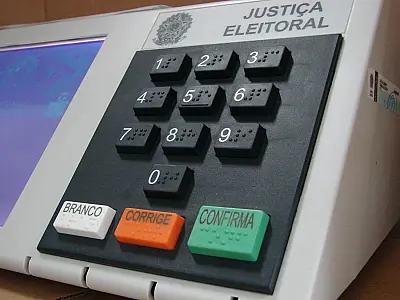 TSE garante votação eletrônica nas eleições de 2016