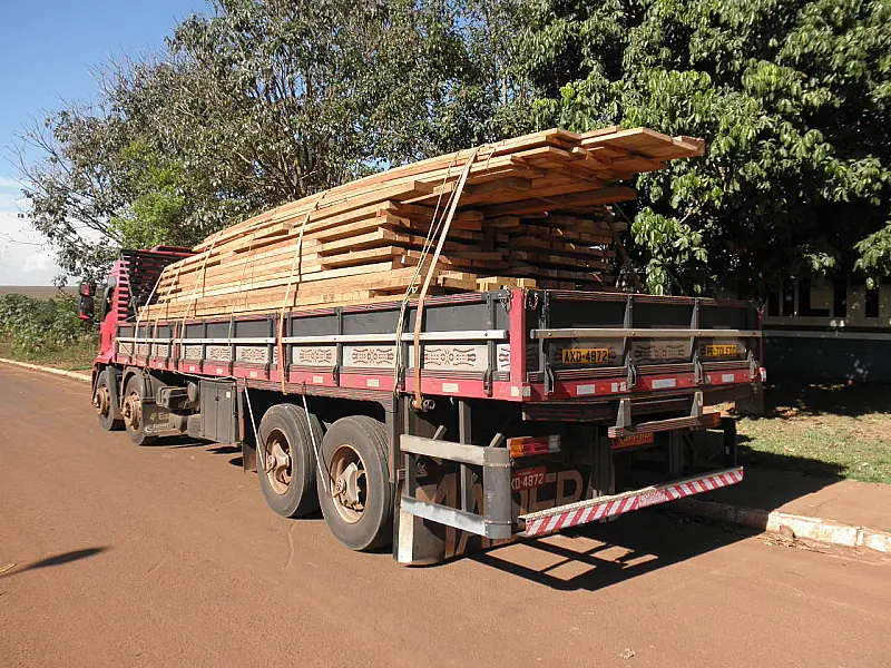 PMA autua madeireira de Rondônia com carga ilegal na BR 163