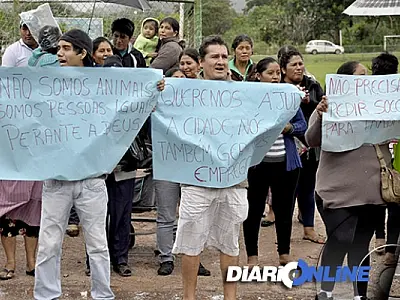 Feirantes da Brasbol vão à Prefeitura protestar contra interdição