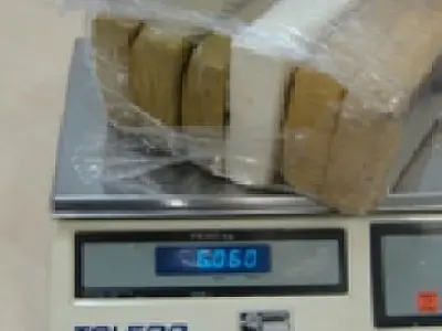Dupla é presa com drogas e armas no aeroporto de Dourados