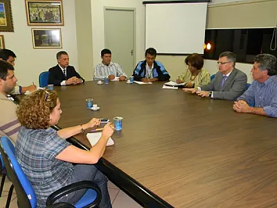 Ministra discute demarcação em Dourados