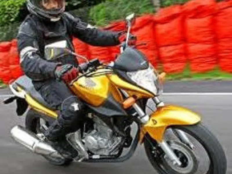 Aprovado projeto que estipula novas regras para motociclistas
