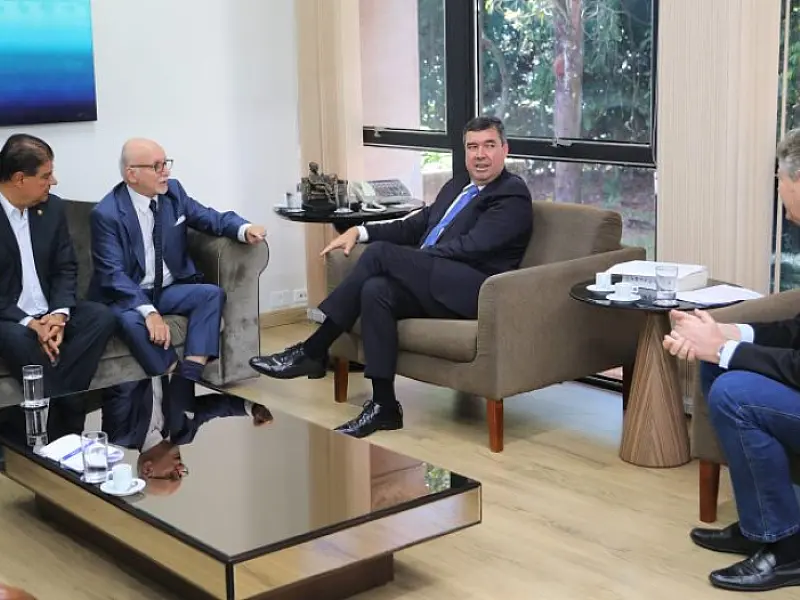 Embaixador do Uruguai visita MS