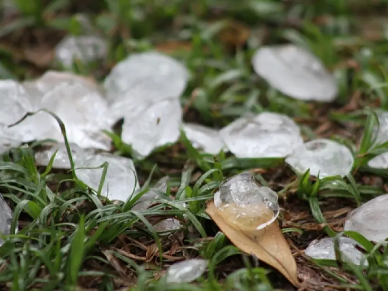 Dourados teve chuva de granizo na tarde dessa segunda
