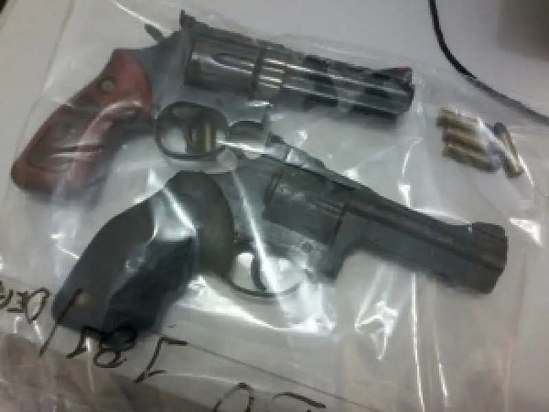 Adolescentes são flagrados com armas em Dourados