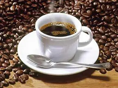Três xícaras de café podem prolongar a vida