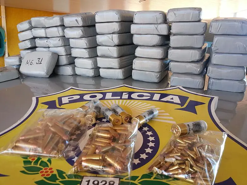 Homem é preso pelo transporte de drogas e munições na BR 463
