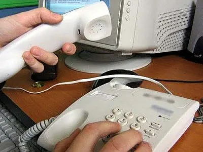 Projeto prevê multa à pessoa que usar telefone para trote