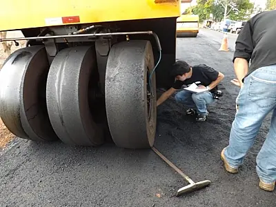 Trabalhador morre após ser atropelado por rolo compressor