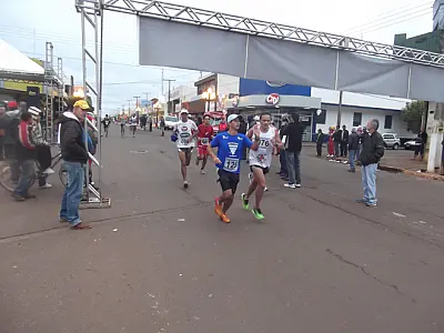 Paranaense e mineira vencem Maratona do Fogo