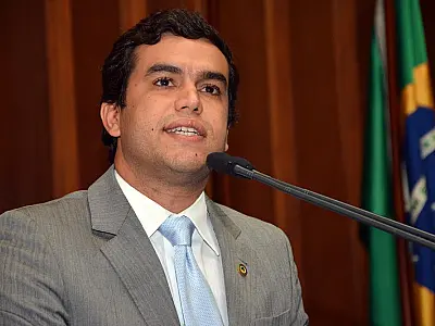 Emenda veda atos do governador 180 dias antes de encerrar mandato