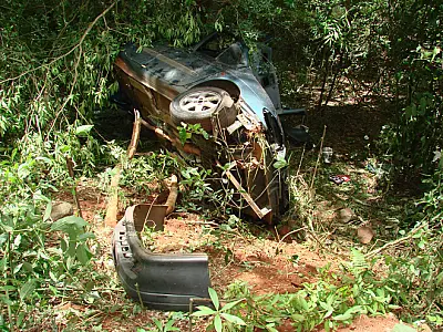 Condutor morre após carro cair em barranco na MS-156