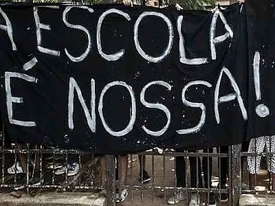 Termina hoje prazo dado pelo MEC para que estudantes desocupem escolas