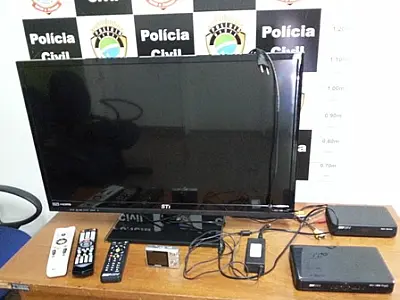 Acusados de praticar furto em residência são identificados