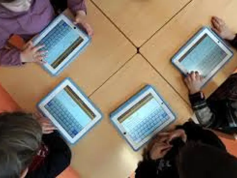 Em 2017 livros de escolas públicas terão versão digital