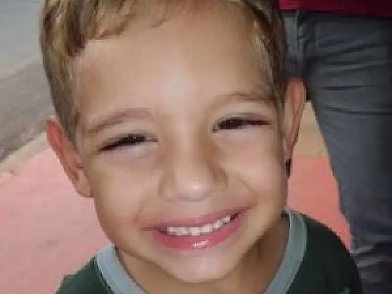 Depois de passar Natal com mãe, criança de 3 anos desaparece