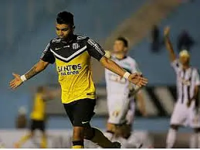 Após 1° vitória no brasileiro, Santos terá semana de decisões