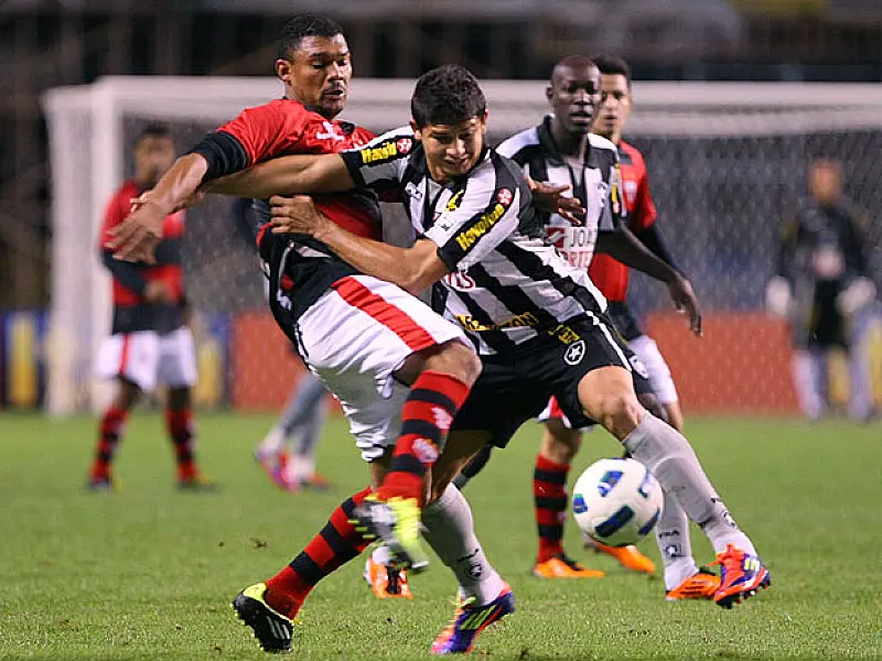 Botafogo e Atlético-GO empatam em 1 a 1