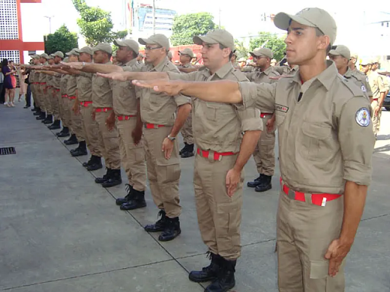 104 novos militares do Corpo de Bombeiros formam nesta quinta