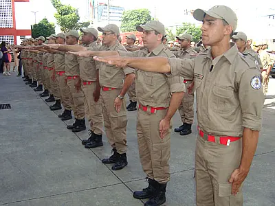 104 novos militares do Corpo de Bombeiros formam nesta quinta