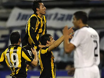 Peñarol perde, mas garante vaga na final contra o Santos