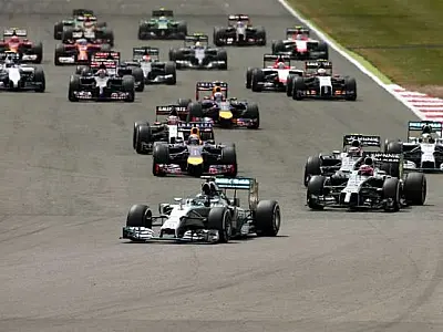Rosberg quebra e Hamilton triunfa no GP da Inglaterra