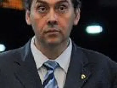 Internautas classificam administração de Bernal como péssima