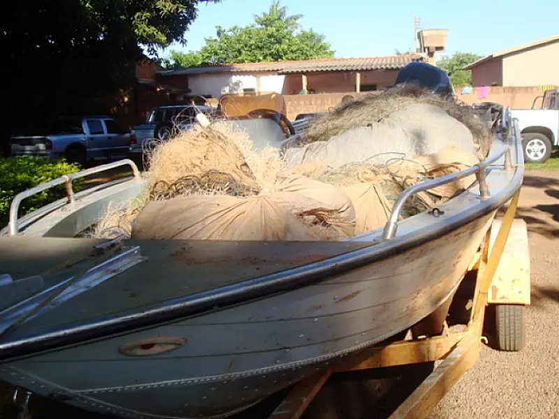 PMA apreende 222 kg de pescado e sete mil metros de redes