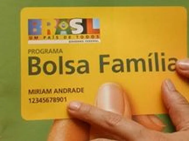 Com reajuste, benefício médio do Bolsa Família sobe para R$ 176