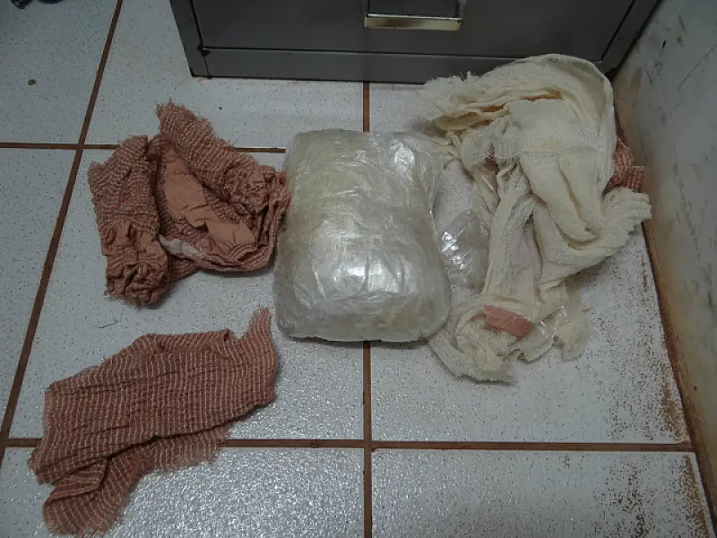 Douradense é presa com barriga falsa em tentativa de levar droga para o PR