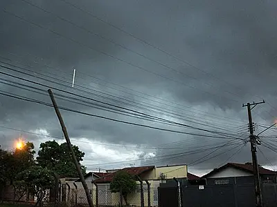 Cemtec aponta eventual queda de granido em algumas regiões do Estado neste domingo
