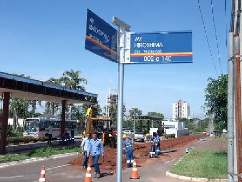 Trecho da Avenida Mato Grosso é interditado para obras