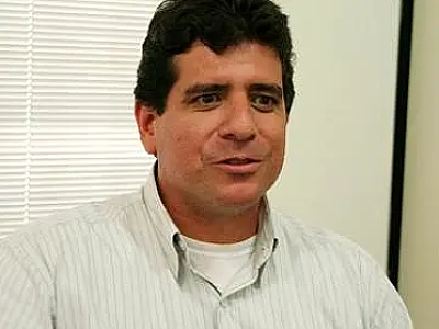 Vereador Athayde Nery e convidados debatem sobre educação