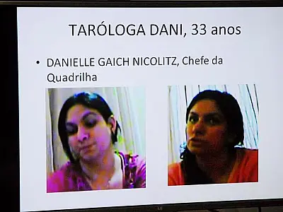 Taróloga que aplicou golpe de R$ 381 mil em família é presa