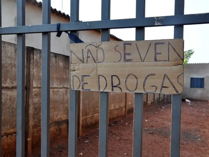 Para não ser incomodada, mulher coloca “aviso”