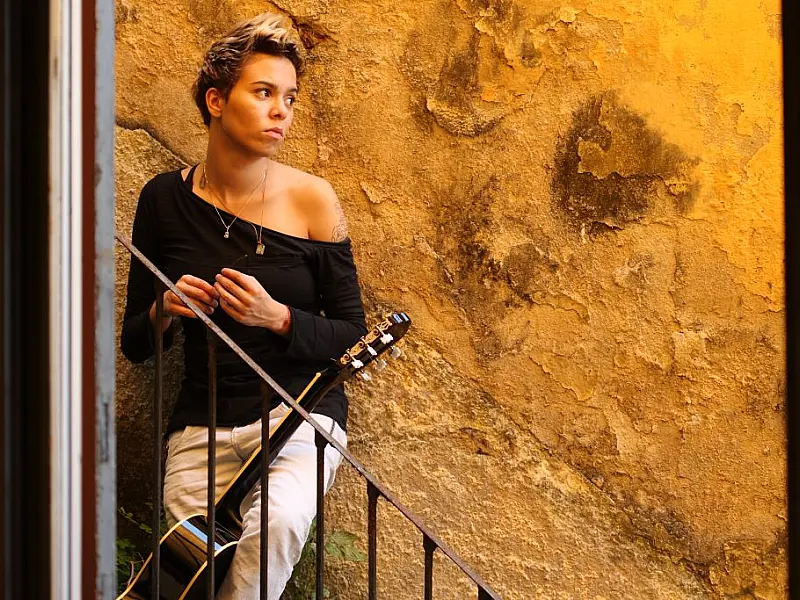 Maria Gadú  se apresenta no MS Canta Brasil domingo