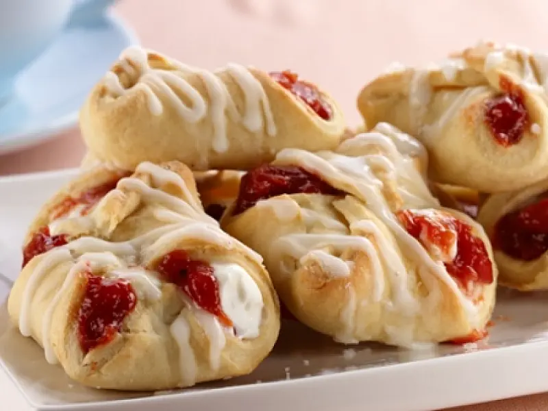 BOM DIA! Que tal deixar o sábado mais doce com deliciosas trouxinhas Romeu e Julieta?