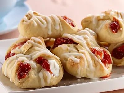 BOM DIA! Que tal deixar o sábado mais doce com deliciosas trouxinhas Romeu e Julieta?