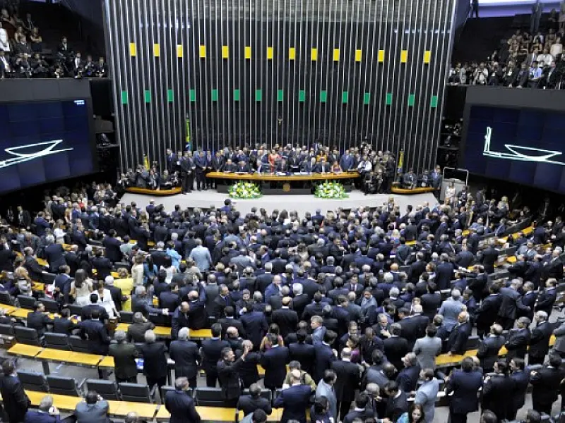 Processo de impeachment, comissões e votações movimentam semana na Câmara