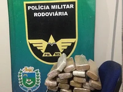 Jovem é presa com 30 quilos de maconha