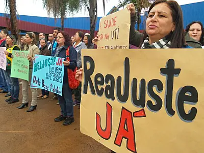 Servidores param por reajuste e melhorias na Saúde em Dourados