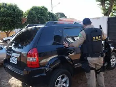 PRF recupera veículo furtado em São Paulo na BR 267
