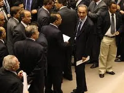 Após reunião com Palocci, líderes negociam Código Florestal na Câmara
