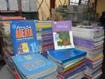 Maioria das escolas públicas ainda não escolheu livros didáticos
