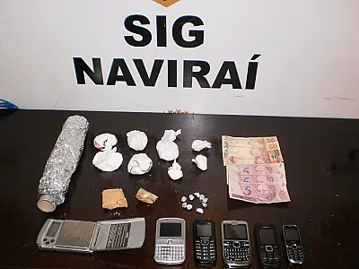 Quatro pessoas são presas por associação ao tráfico
