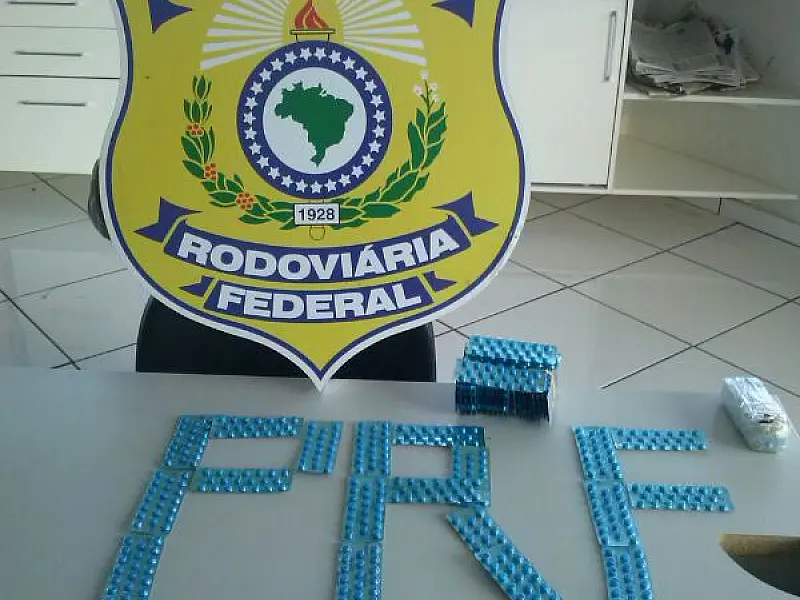 PRF apreende comprimidos de remédio e maconha na BR-463