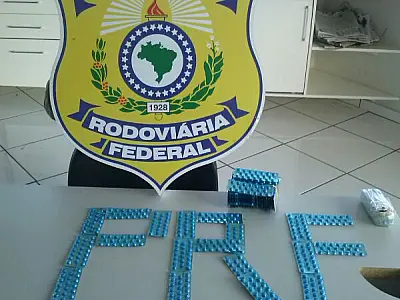 PRF apreende comprimidos de remédio e maconha na BR-463