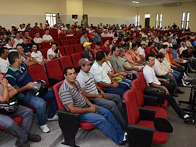 Deputado viabiliza curso para mototaxistas e motroentregadores de Coxim