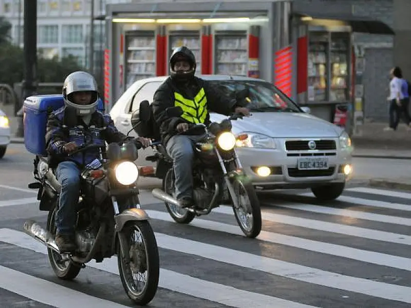 Indenizações a vítimas de acidentes de trânsito crescem 39%; motos lideram